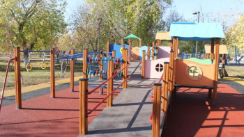 Фотография к новости: Астаналық саябақта инклюзивтік алаң ашылды