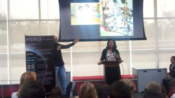 Фотография к новости: Алматылықтар NASA ғарышкерімен жүздесті