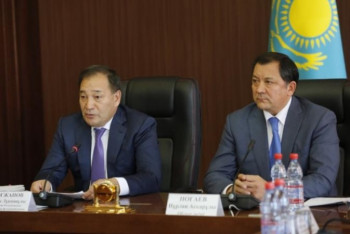 Фотография к новости: Атырауда еңбек құқығы мәселесі талқыланды