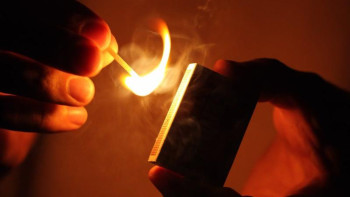 Фотография к новости: Әйеліне бензин құйып өртеп жіберген ер адам ұсталды