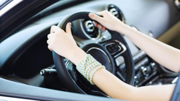 Фотография к новости: 15 жастағы қыз танысының көлігін айдап кеткен