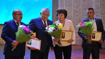 Фотография к новости: Көшербаев: Кәсіподақ қозғалысының қайраткерлері - барлығына жанашыр