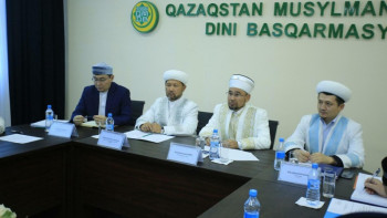 Фотография к новости: Медреселерде әл-Фараби мен Абайды оқыту қолға алынбақ