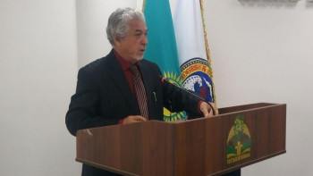 Фотография к новости: Қазақ тілін дамытқымыз келсе, тіл шеруін өткізуіміз керек – Хасен Қожақмет