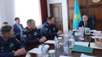 Фотография к новости: Ақтөбеде ұшқыштарды әзірлеу мәселесі талқыланды