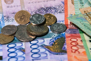 Фотография к новости: Салық төлеуден жалтарған 100 жеке тұлғаның тізімі жарияланды 