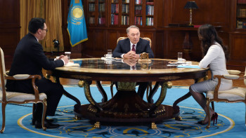 Фотография к новости: Назарбаев "Хабар" телеарнасына сұхбат берді