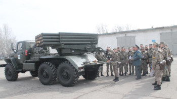 Фотография к новости: Курсанттар әскери тағылымдамадан өтті