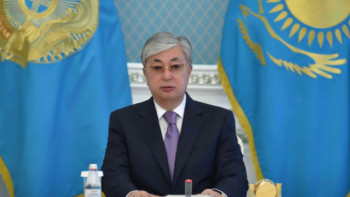 Фотография к новости: Мемлекет басшысы Қазақстан кәсіподақтарын кәсіби мерекелерімен құттықтады