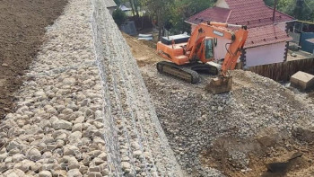 Фотография к новости: Алматыда көшкін қаупі бар беткей тұрғындарының проблемасы шешілді