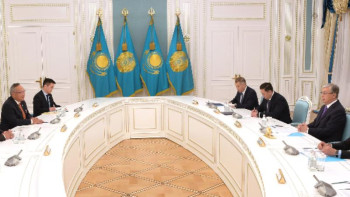 Фотография к новости: Президент Сингапурдың аға министрін қабылдады