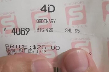 Фотография к новости: Ұтысы бар лотерея билетін тапқан ер адам ақшадан бас тартты