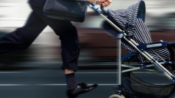 Фотография к новости: Балалар арбасын ұрлауды кәсіп еткен әйел ұсталды