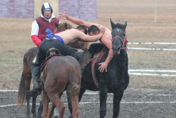 Фотография к новости: Дарабоз - 2019. Аударыспақта Арман алыптығын танытты