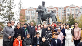 Фотография к новости: Нұр-Сұлтанда Сәкен Сейфуллиннің 125 жылдығы аталып өтті 