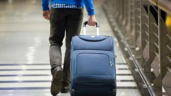 Фотография к новости: Соңғы 8 айдың ішінде елімізден 30 мыңнан астам адам көшіп кетті