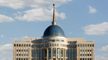 Фотография к новости: Мемлекет басшысы Ахметжан Есімовті қабылдады