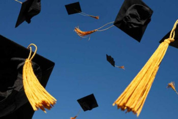 Фотография к новости: ЖОО оқытушыларының айлығын ең кемі 200 мың теңгеге жеткізу ұсынылды