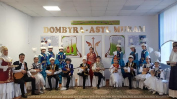 Фотография к новости: Баянауылдағы мектепте домбыра алаңы ашылды 