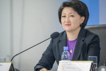 Фотография к новости: Райымқұлова мәдениет қайраткерлерінің әлеуметтік жағдайын жақсарту мәселесі туралы баяндады