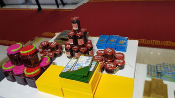 Фотография к новости: Наньнинде "Қытай - Орталық Азия ынтымақтастығы" VII форумында қазақстандық өнім көрмеге қойылды