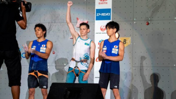 Фотография к новости: Қазақстандық спорттық құзға өрмелеуден China Open турниріне қатысады