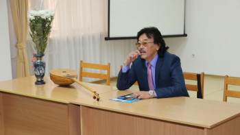 Фотография к новости: Алматылық студенттерге күйдің құдіреті түсіндірілді