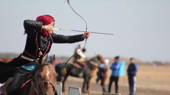 Фотография к новости: Әлия Бекен, мерген: Садақ атуға арналған оқулық керек