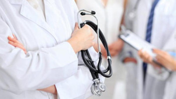 Фотография к новости: Министр 1 дәрігерге іс жүзінде қанша адам қаралатынын айтты