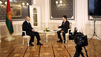 Фотография к новости: Лукашенко Қазақстанға ресми сапары қарсаңында "Хабар" агенттігіне сұқбат берді