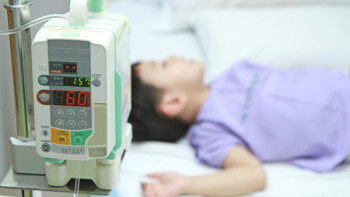 Фотография к новости: Дәрігер әкесі оқ атып, жарақаттанған баланың жағдайы туралы айтты