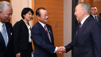 Фотография к новости: Елбасы Такео Кавамурамен кездесті