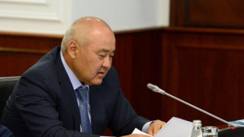 Фотография к новости: Шөкеев облыс тұрғындары "пара беріп жұмысқа тұрады" деген сауалға жауап берді