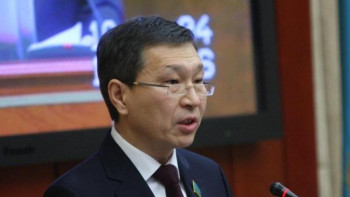 Фотография к новости: Депутат қазақстандық билік транзитінің тәжірибесі туралы айтып берді