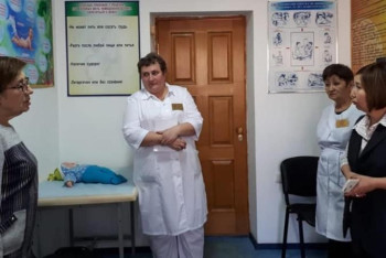 Фотография к новости: Арнайы топ емхана мен ауруханаларды тексеруге шықты