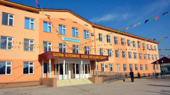 Фотография к новости: Оқушы көп, мектеп жетіспейді. Мәселе қалай шешіледі?