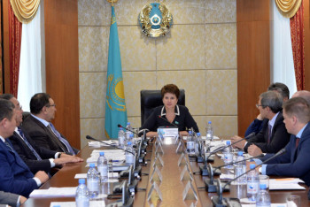 Фотография к новости: Коллекторлық қызмет туралы заңнаманы жетілдіру мәселелері талқыланды