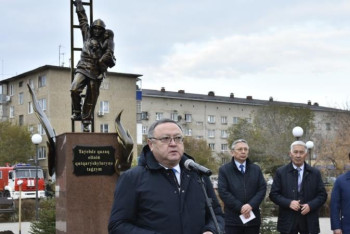 Фотография к новости: Ақтөбеде "Тәуелсіз Қазақ елінің құтқарушыларына" атты ескерткіші ашылды