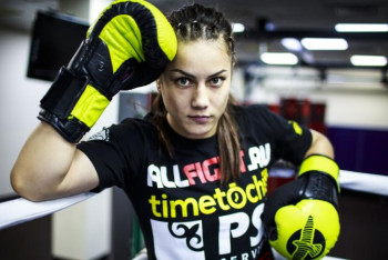 Фотография к новости: Фируза Шарипова рингке қандай жағдайда оралатынын мәлімдеді