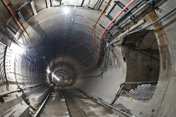 Фотография к новости: Мердігер Алматыда салынып жатқан метро төңірегіндегі дауға қатысты түсініктеме жасады