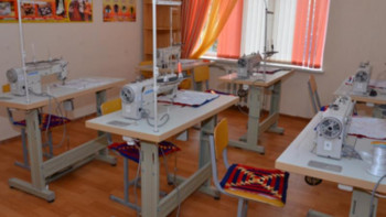 Фотография к новости: АӘК алушы көпбалалы ана Жамбыл облысында тігін шеберханасын ашты