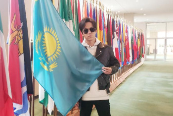 Фотография к новости: Димаш Қазақстанның Нью-Йорктегі БҰҰ жанындағы Тұрақты өкілдігіне барды 