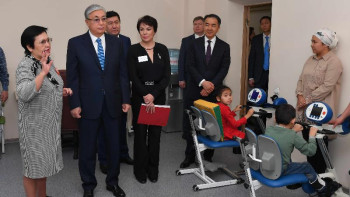 Фотография к новости: Мемлекет басшысы "Мүгедек балалар ата-аналарының ассоциациясына" барды