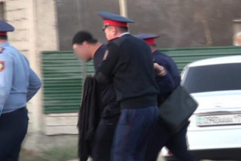 Фотография к новости: Желіде Шымкенттегі атыс болған жерден түсірілген видео тарап кетті