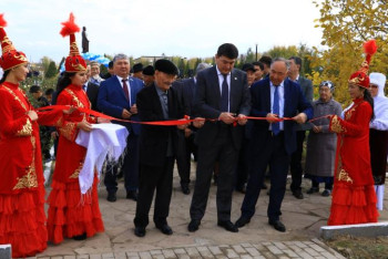 Фотография к новости: Түлкібаста жастар жылында "Жастар аллеясы" ашылды 