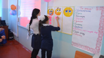 Фотография к новости: БҒМ ата-аналардың критериалдық бағалауға қарсы петициясына жауап берді