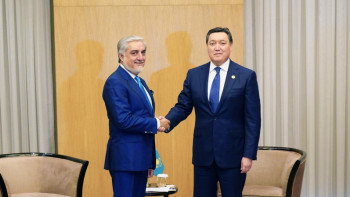 Фотография к новости: Мамин Ауғанстан премьер-министрімен келіссөздер өткізді