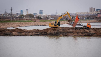 Фотография к новости: Нұр-Сұлтандағы Есіл өзенінің арнасы кеңейтіледі