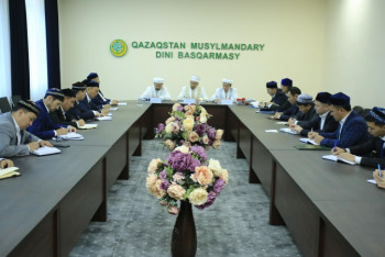 Фотография к новости: Мүфтияттың аппарат жиналысында 50 мәселе қаралды