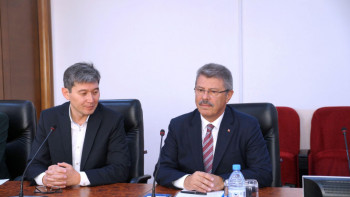 Фотография к новости: Жаңа зауыт қажетті қанттың 40% өндіруге мүмкіндік береді